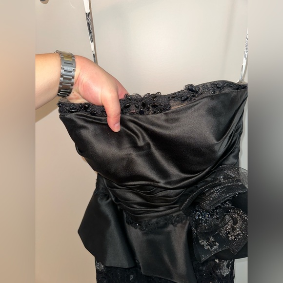 Black strapless ballgown with mermaid bottom. Super high end. - Picture 4 of 6